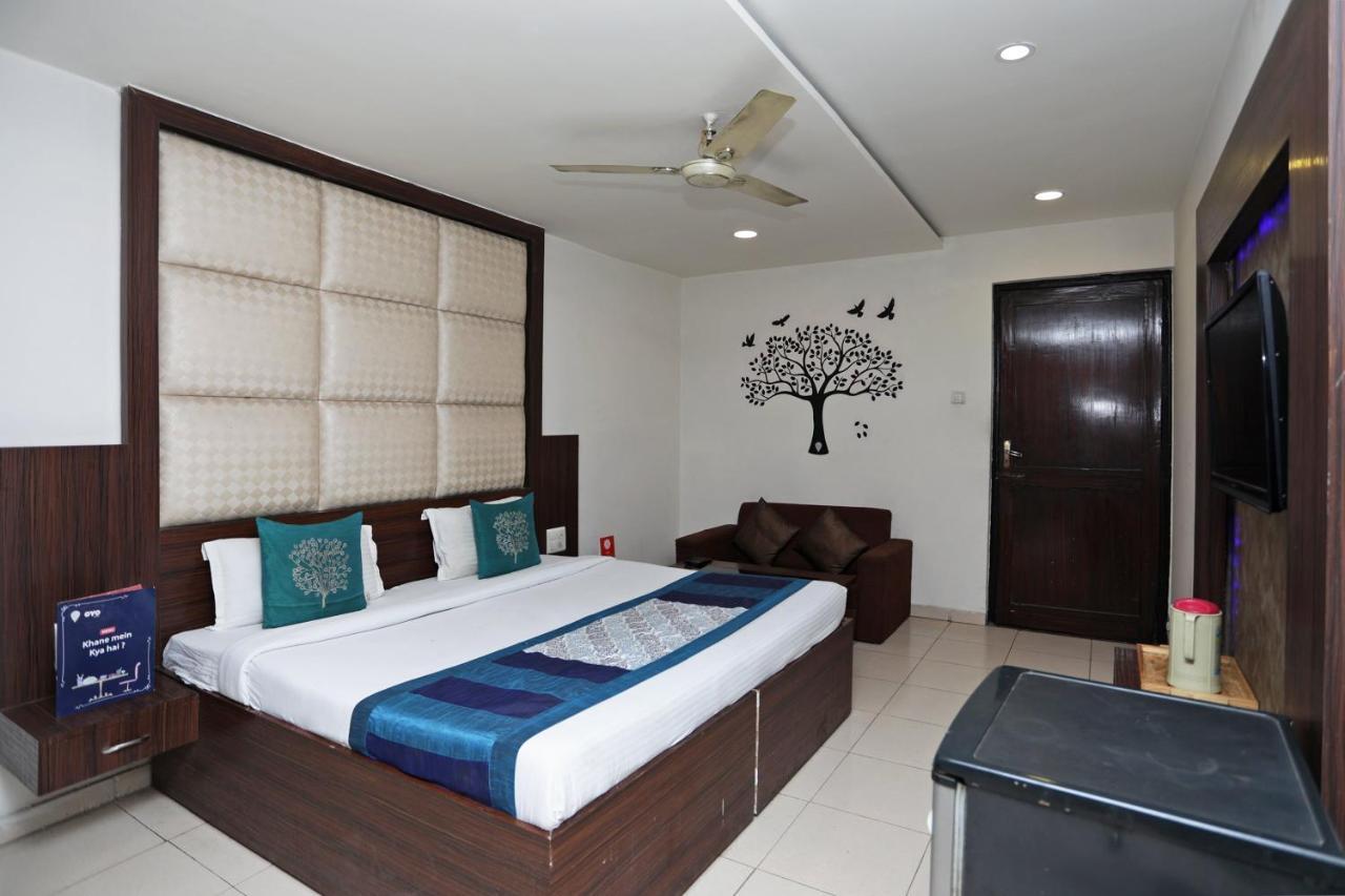 The Gagan Plaza Hotel 坎普尔 外观 照片