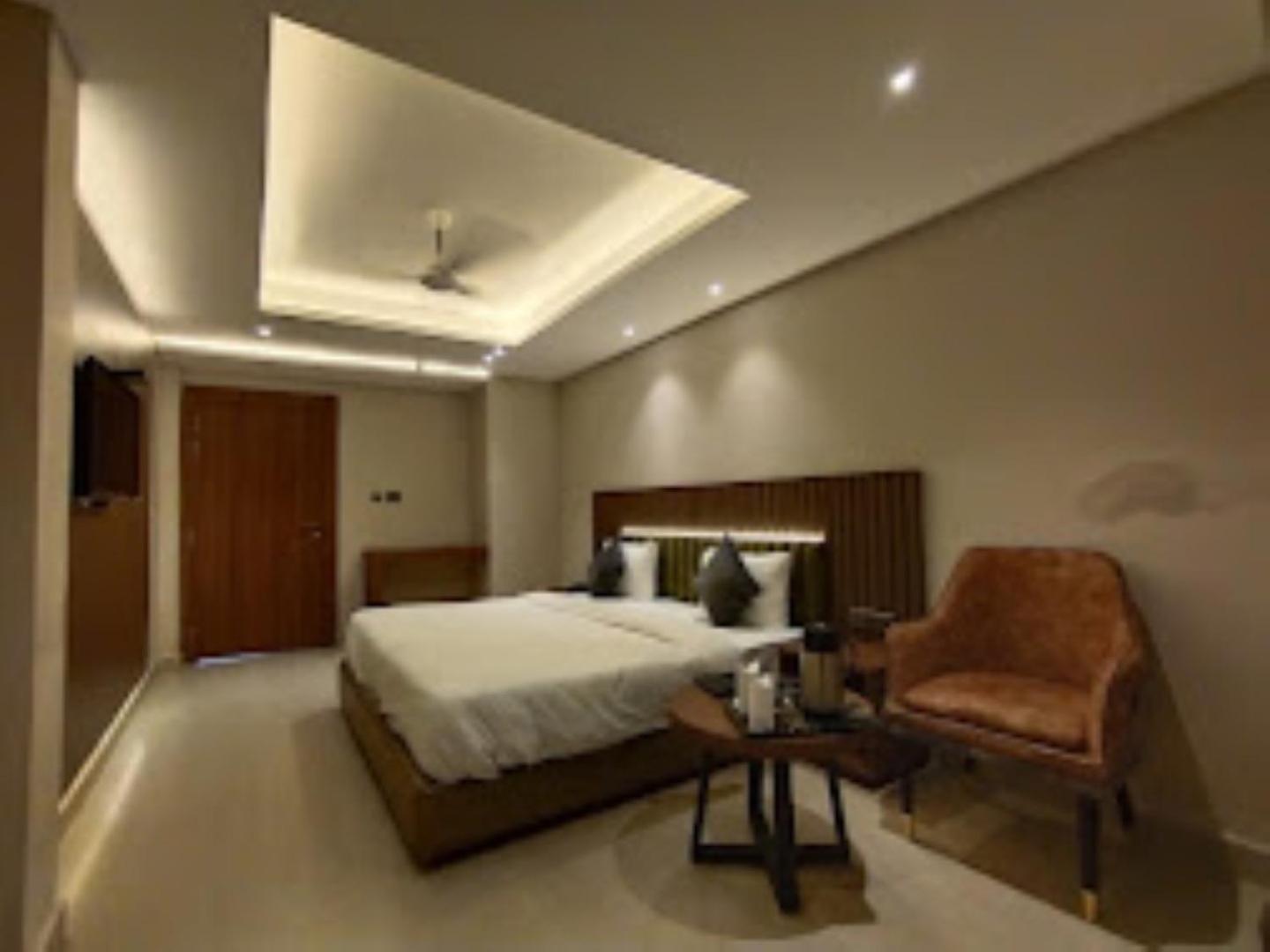 The Gagan Plaza Hotel 坎普尔 外观 照片